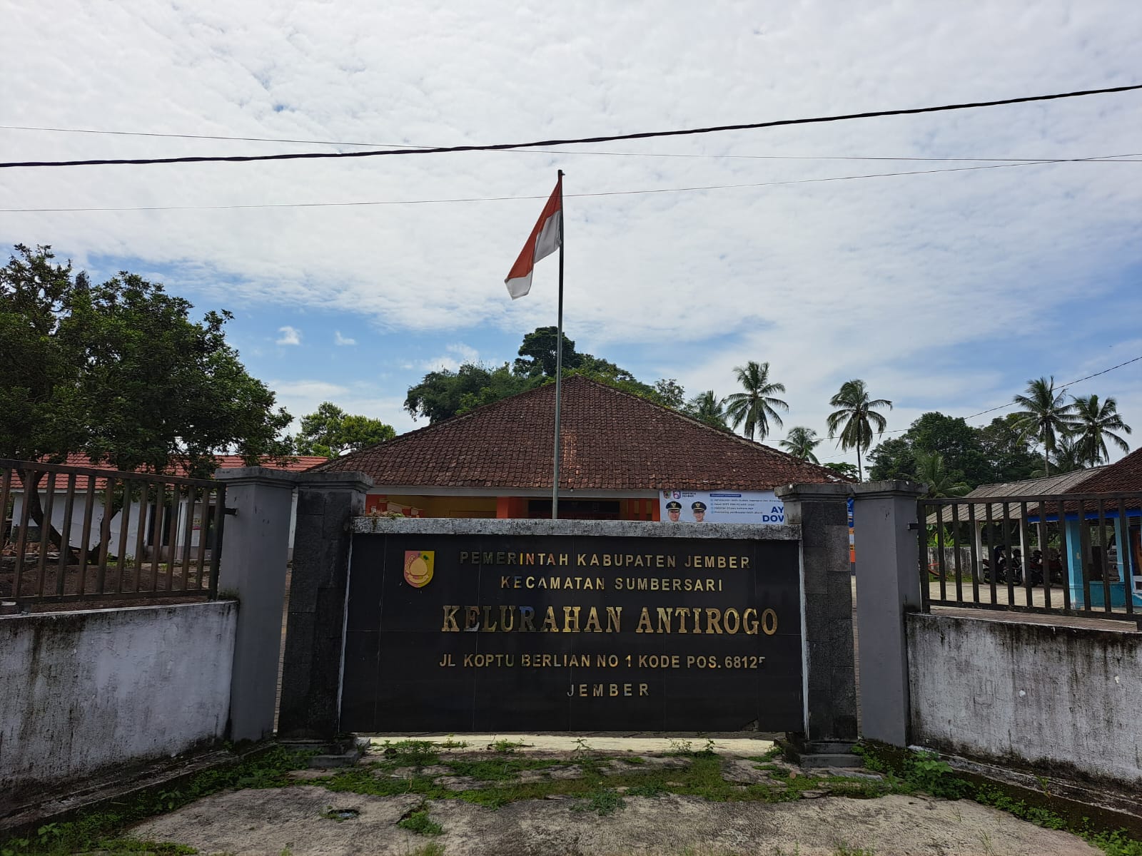 KELURAHAN ANTIROGO